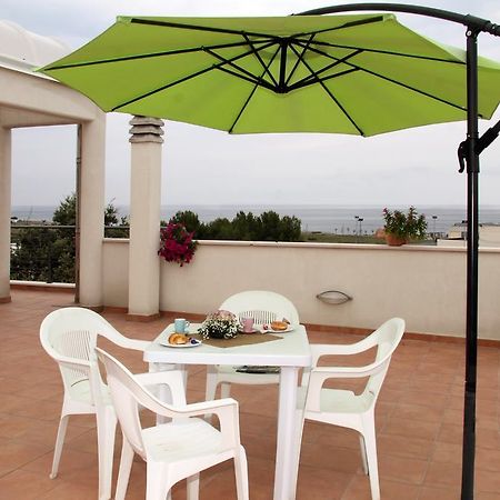 B&B Villa Il Sughero Монополі Екстер'єр фото