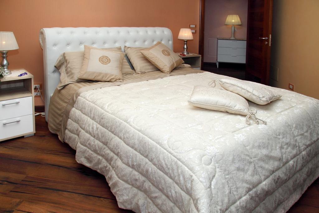B&B Villa Il Sughero Монополі Екстер'єр фото