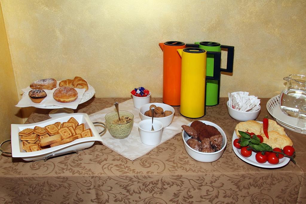 B&B Villa Il Sughero Монополі Екстер'єр фото