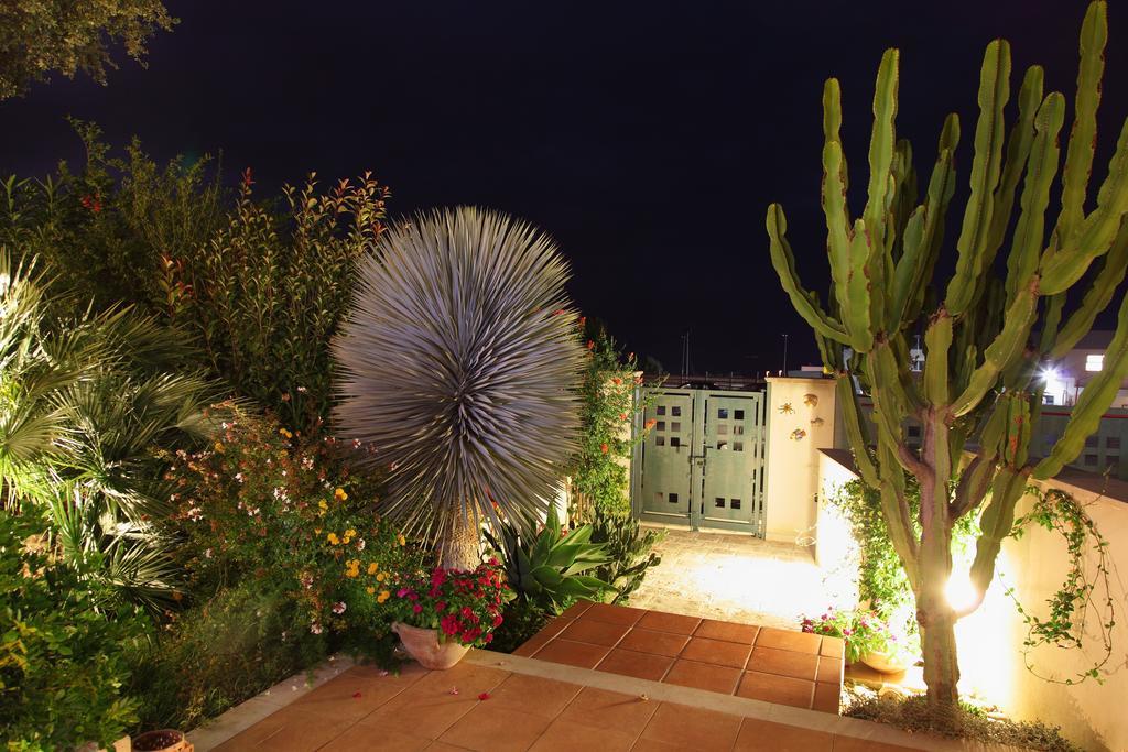 B&B Villa Il Sughero Монополі Екстер'єр фото