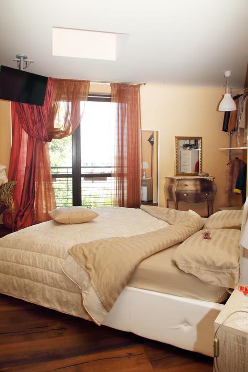 B&B Villa Il Sughero Монополі Номер фото