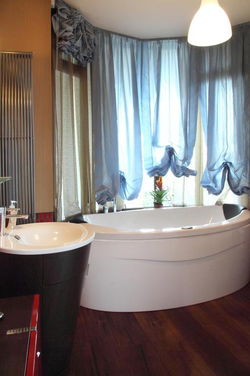B&B Villa Il Sughero Монополі Номер фото