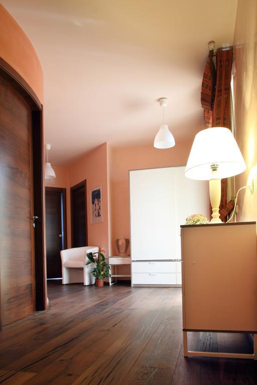 B&B Villa Il Sughero Монополі Номер фото